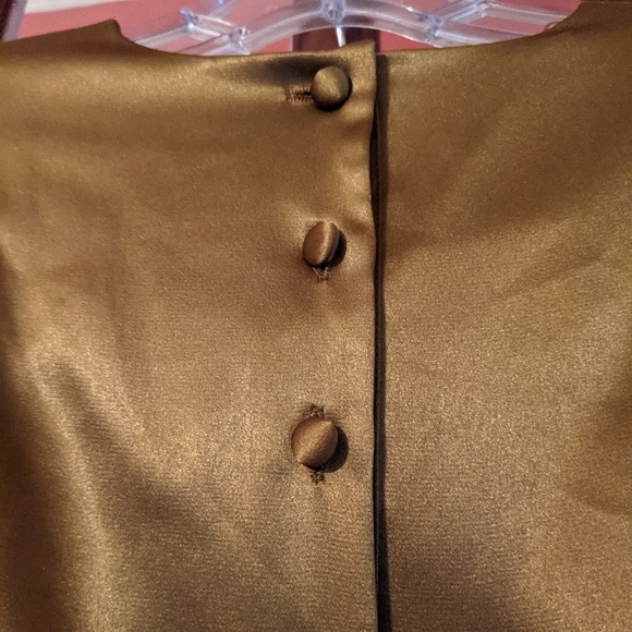 Stunning 80s Nipon skirt suit w/matching satin blouse - Picture 13 of 16